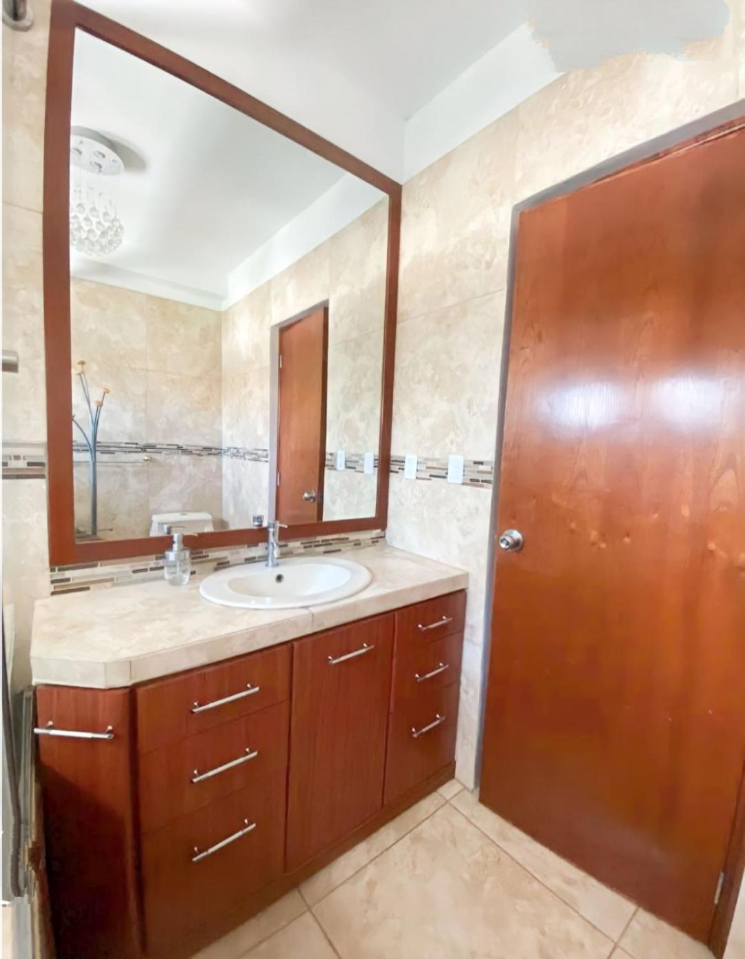 Deluxe Hotel Talara - A 5 Minutos Del Aeropuerto Y Plaza De Armas Buitenkant foto