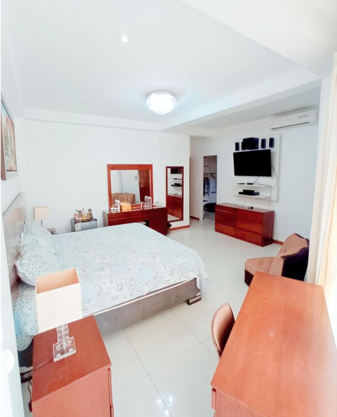 Deluxe Hotel Talara - A 5 Minutos Del Aeropuerto Y Plaza De Armas Buitenkant foto