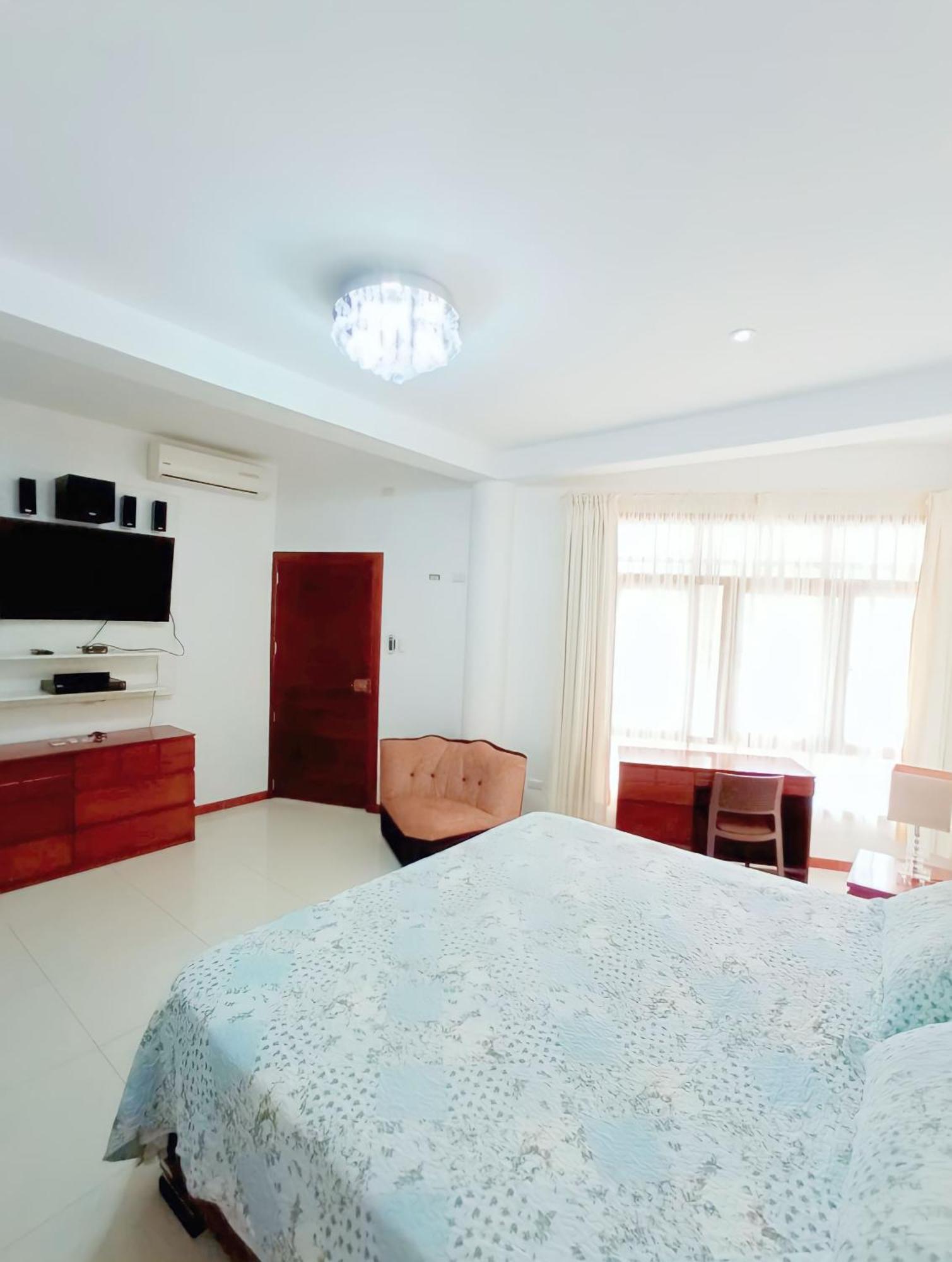 Deluxe Hotel Talara - A 5 Minutos Del Aeropuerto Y Plaza De Armas Buitenkant foto