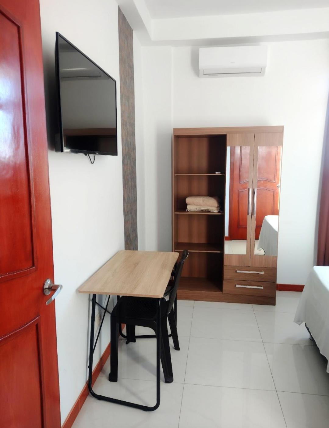 Deluxe Hotel Talara - A 5 Minutos Del Aeropuerto Y Plaza De Armas Buitenkant foto